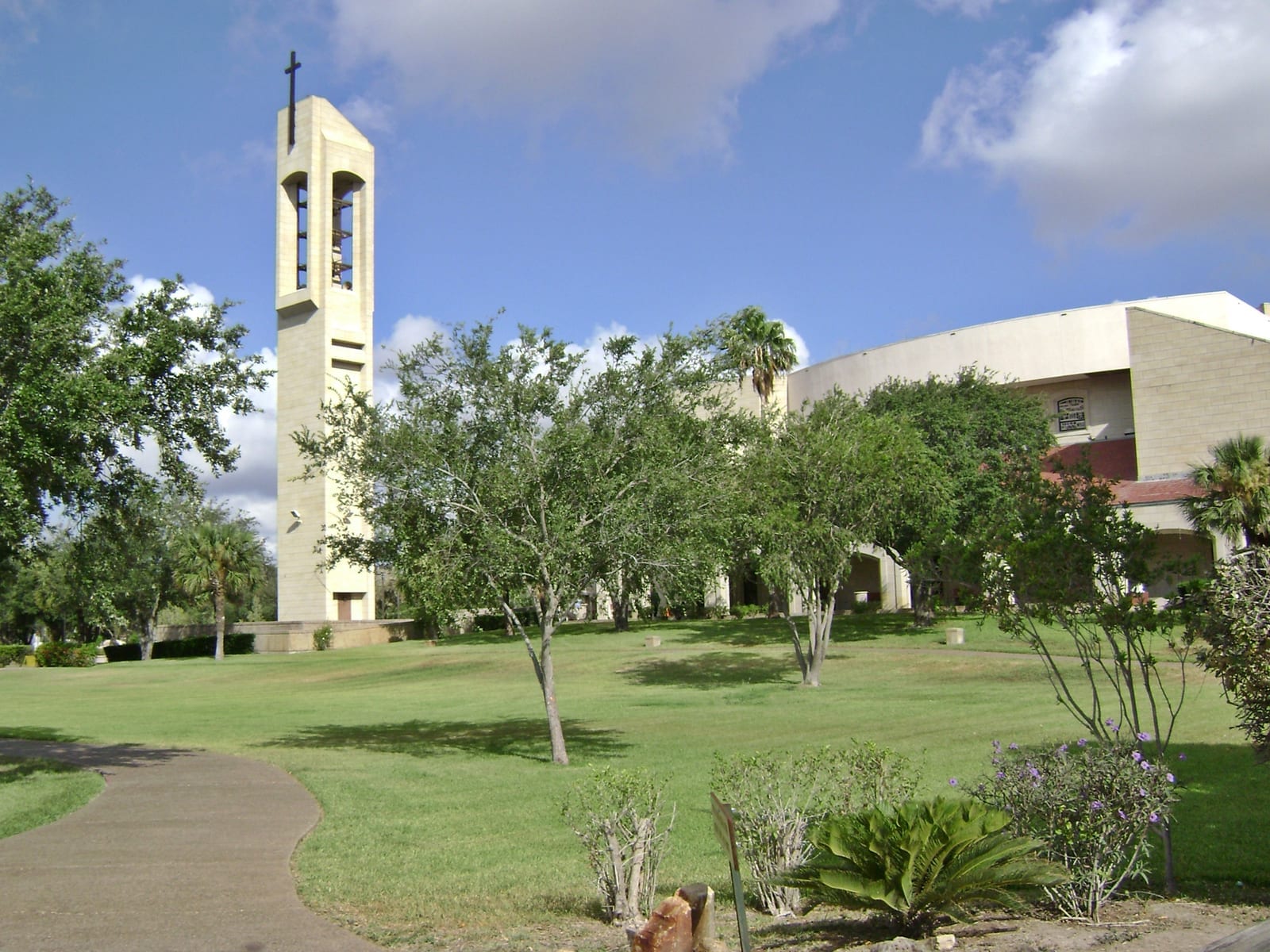 Our Lady of San Juan del Valle and the Airplane
